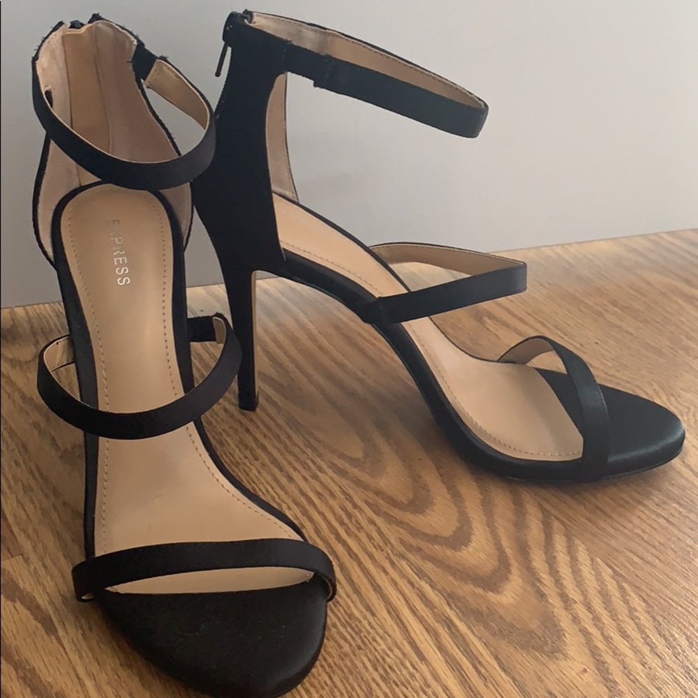 Express straps black heels-size 9.5